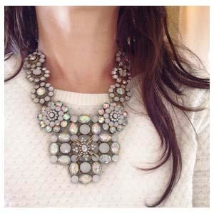 Kalung White Thrones