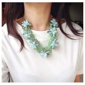Kalung Dovey Green
