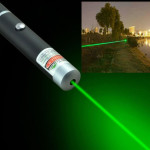 Green Laser Pointer Lasser Sangat Terang Warna Hijau + 2 Batere AAA